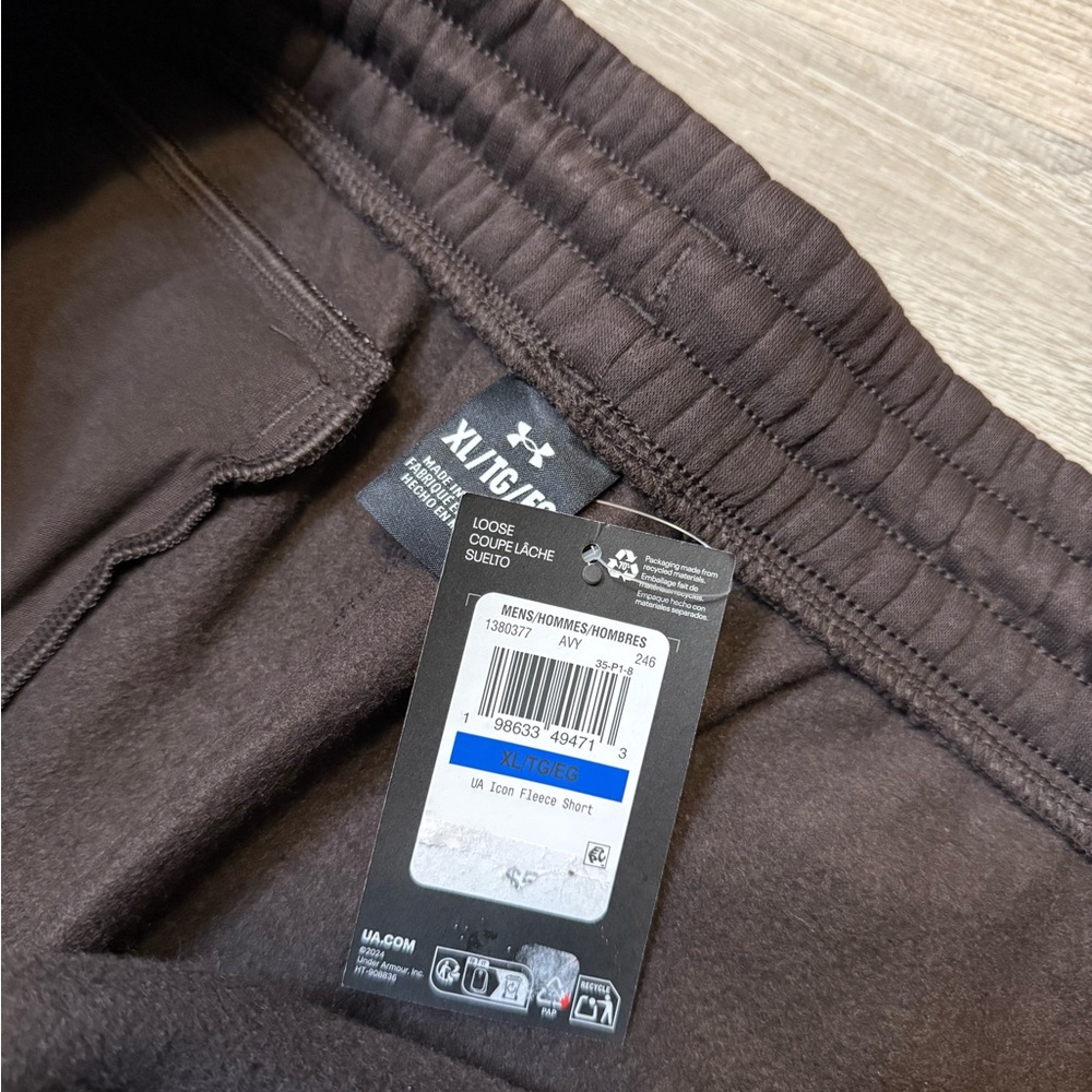 •UNDER ARMOUR• ICON FLEECE SHORTS - Picture 8 of 9